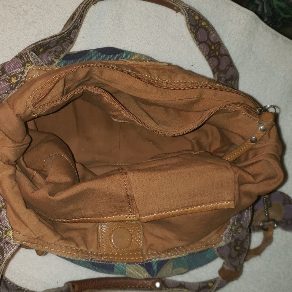 Fossil purse ( Flower Pattern) - Picture 3 of 6